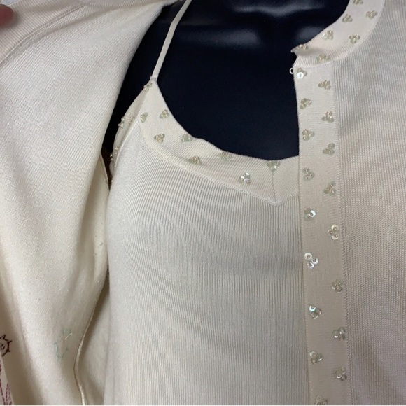 Easel cream floral sequinned cardigan with cream top size S - Picture 4 of 11